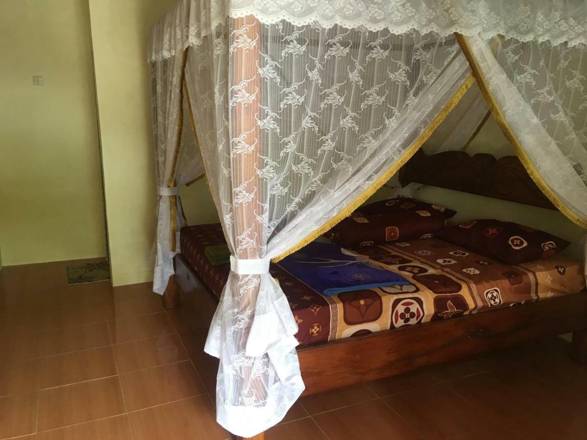 Sahnan Guest House Bukit Lawang Luaran gambar